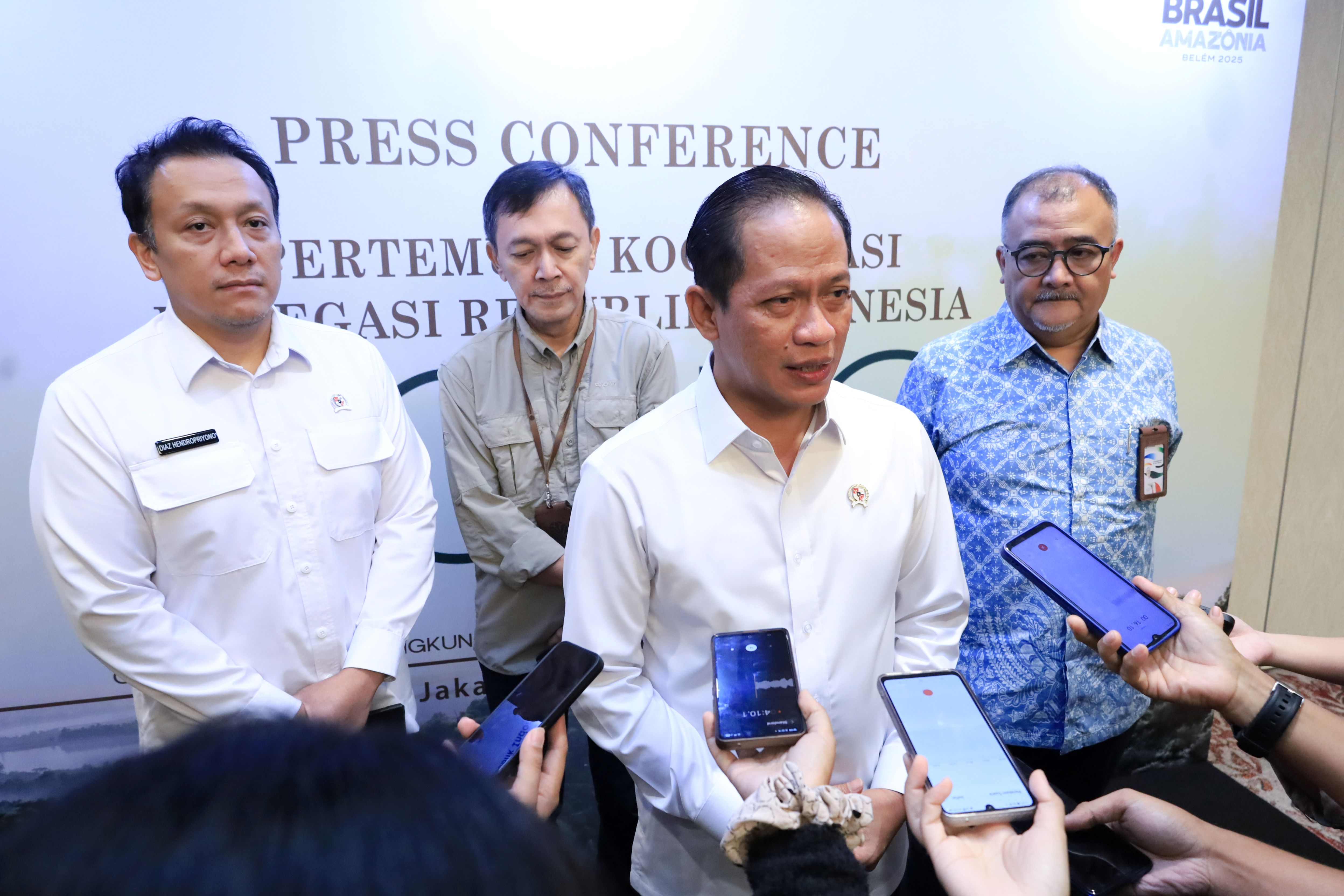 Menuju COP30 di Brazil, Menteri LH Tegaskan Indonesia Siap Memimpin Aksi Iklim: Target Emisi Bersih Diperbarui, Pasar Karbon Diperkuat