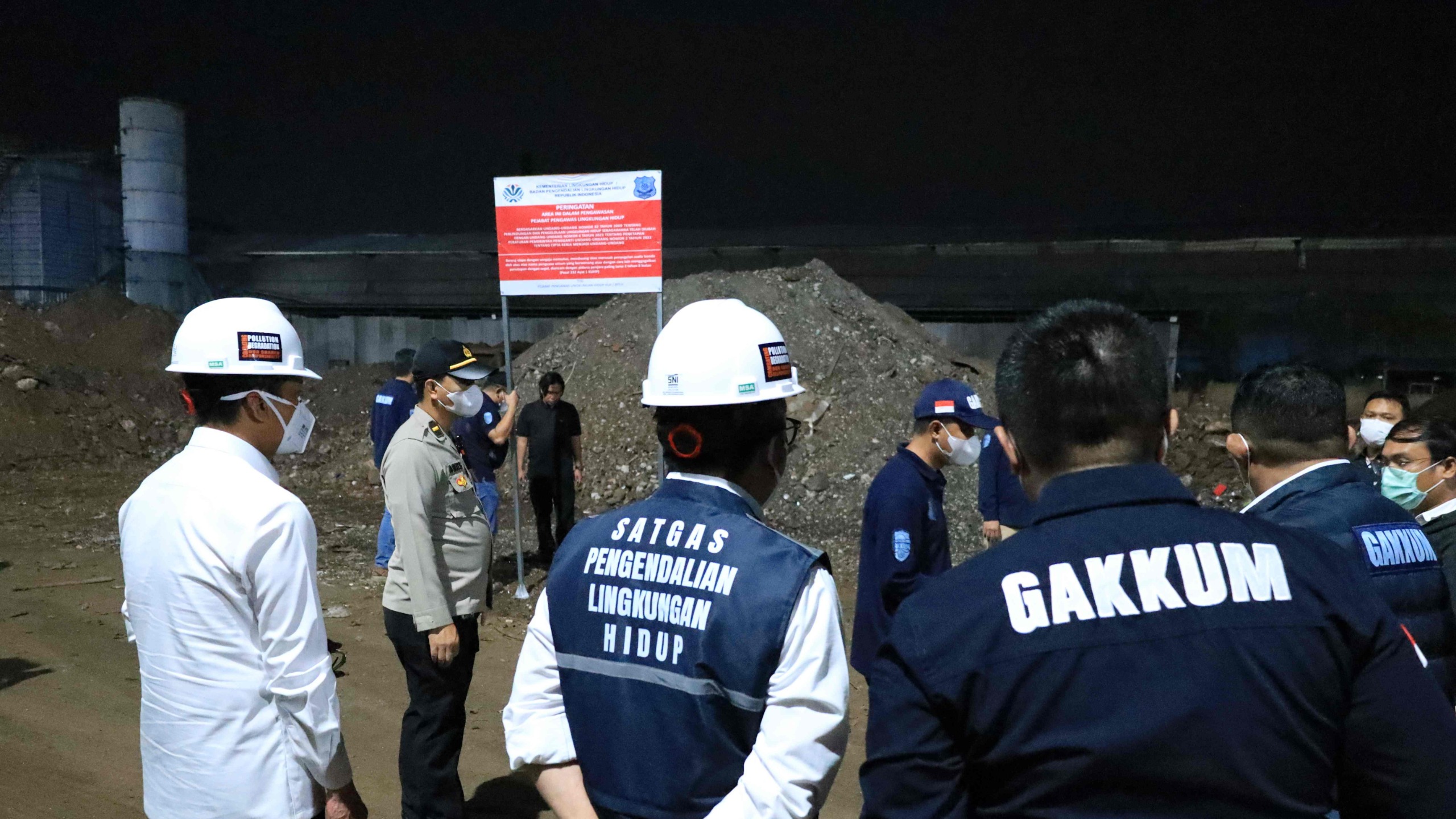 Jaga Langit Biru Jabodetabek, Menteri LH Segel Dua Pabrik Pencemar di Banten
