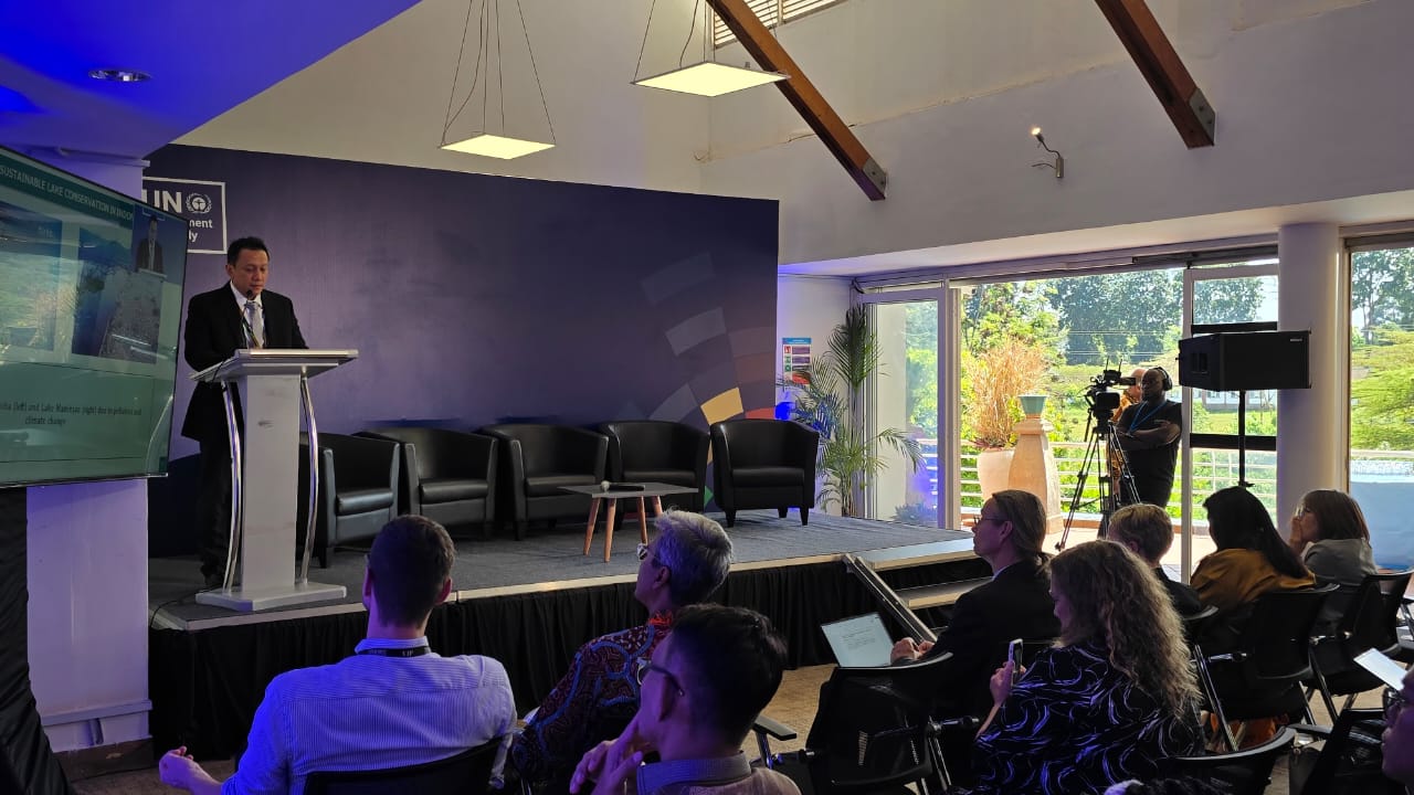 Wamen KLH Dorong Kolaborasi Global: Indonesia Pimpin Konservasi Danau dan Lahan Gambut Berbasis Komunitas di UNEA-7