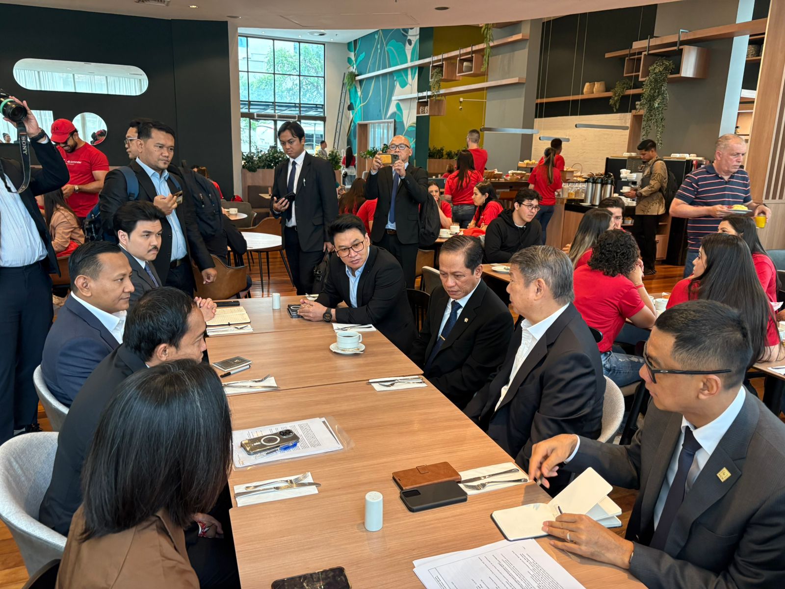 Indonesia Bangun Jembatan Hijau Dunia, Menteri LH: Pasar Karbon Berintegritas Jadi Andalan di COP30